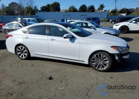 2015 Hyundai Genesis 3.8L z USA, uszkodzony, nr VIN KMHGN4JE8FU067735